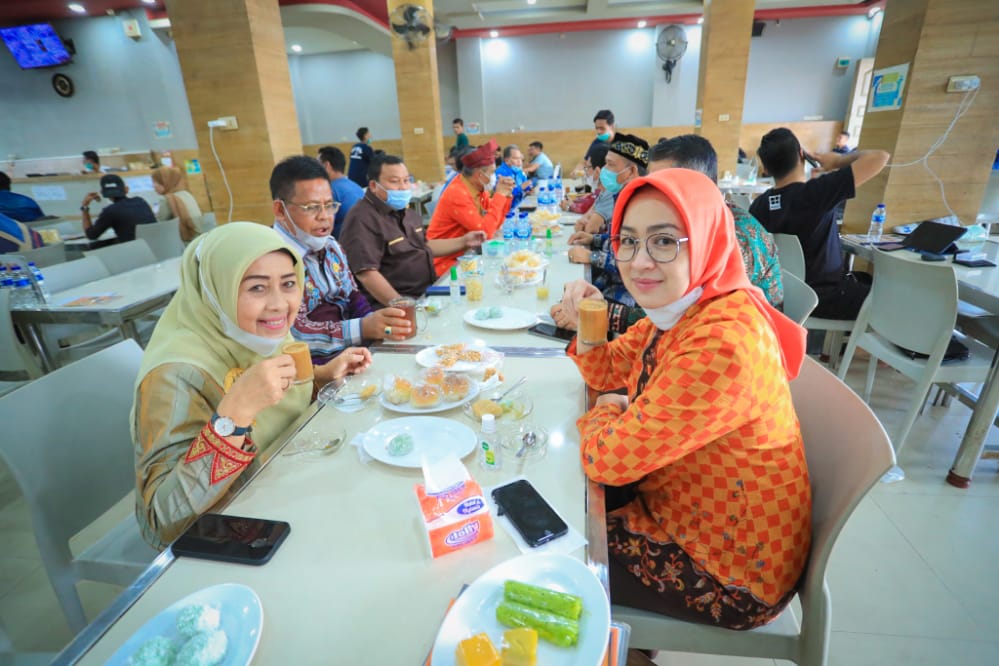 Airin Sebut Kopi Aceh Top dan Banda Aceh Keren