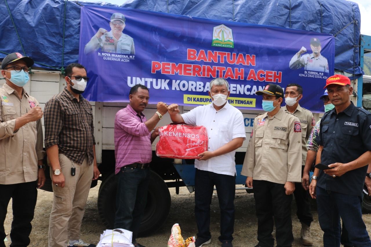 Dinsos Aceh Serahkan Bantuan di Dua Kabupaten