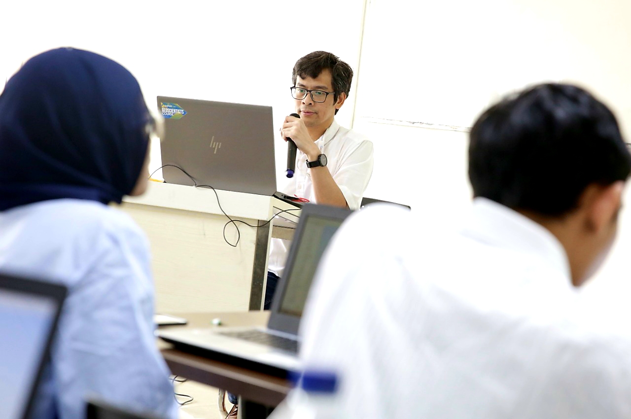 Pusat Studi Universitas Pertamina Kembangkan Proyek STEM Bersama Center USK Aceh