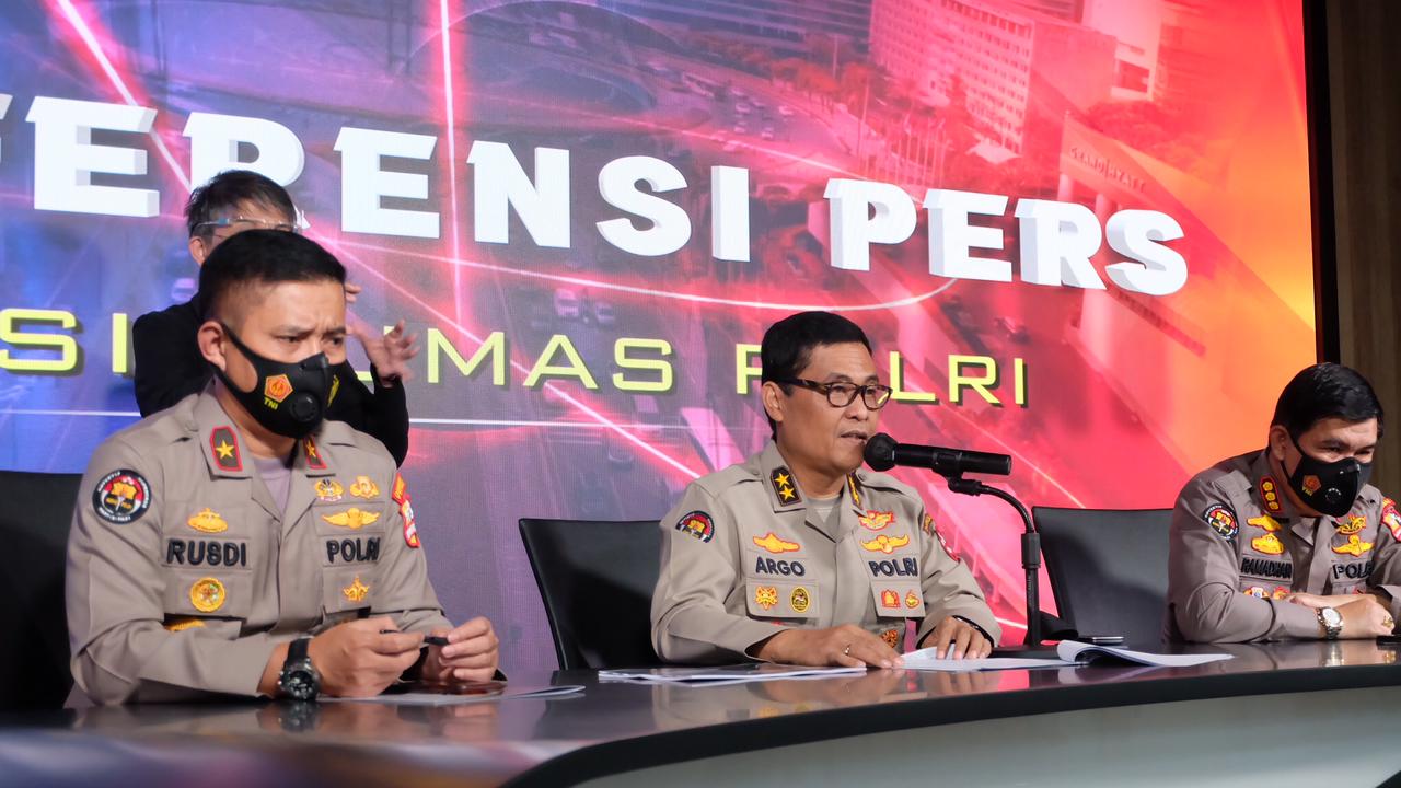 Panglima dan Kapolri Hari Ini Akan Tinjau Vaksinasi di Tiga Daerah
