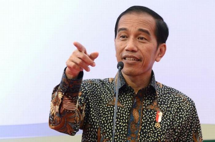 Wacana Presiden Tiga Periode Tampar Muka Jokowi